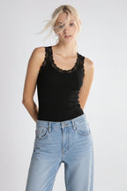 Camiseta Sin Mangas Mujer Oscalito 3410 – Lana Merino, Seda y Encaje Leavers