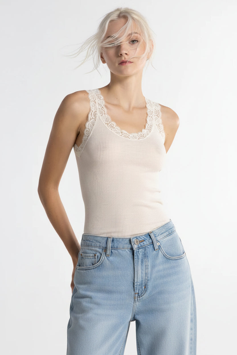 Camiseta Sin Mangas Mujer Oscalito 3410 – Lana Merino, Seda y Encaje Leavers