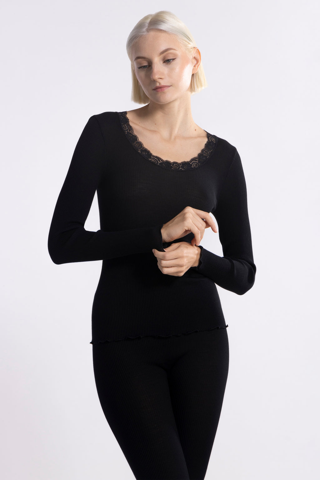Camiseta Manga Larga Mujer Oscalito 3416 – Lana Merino, Seda y Encaje Leavers