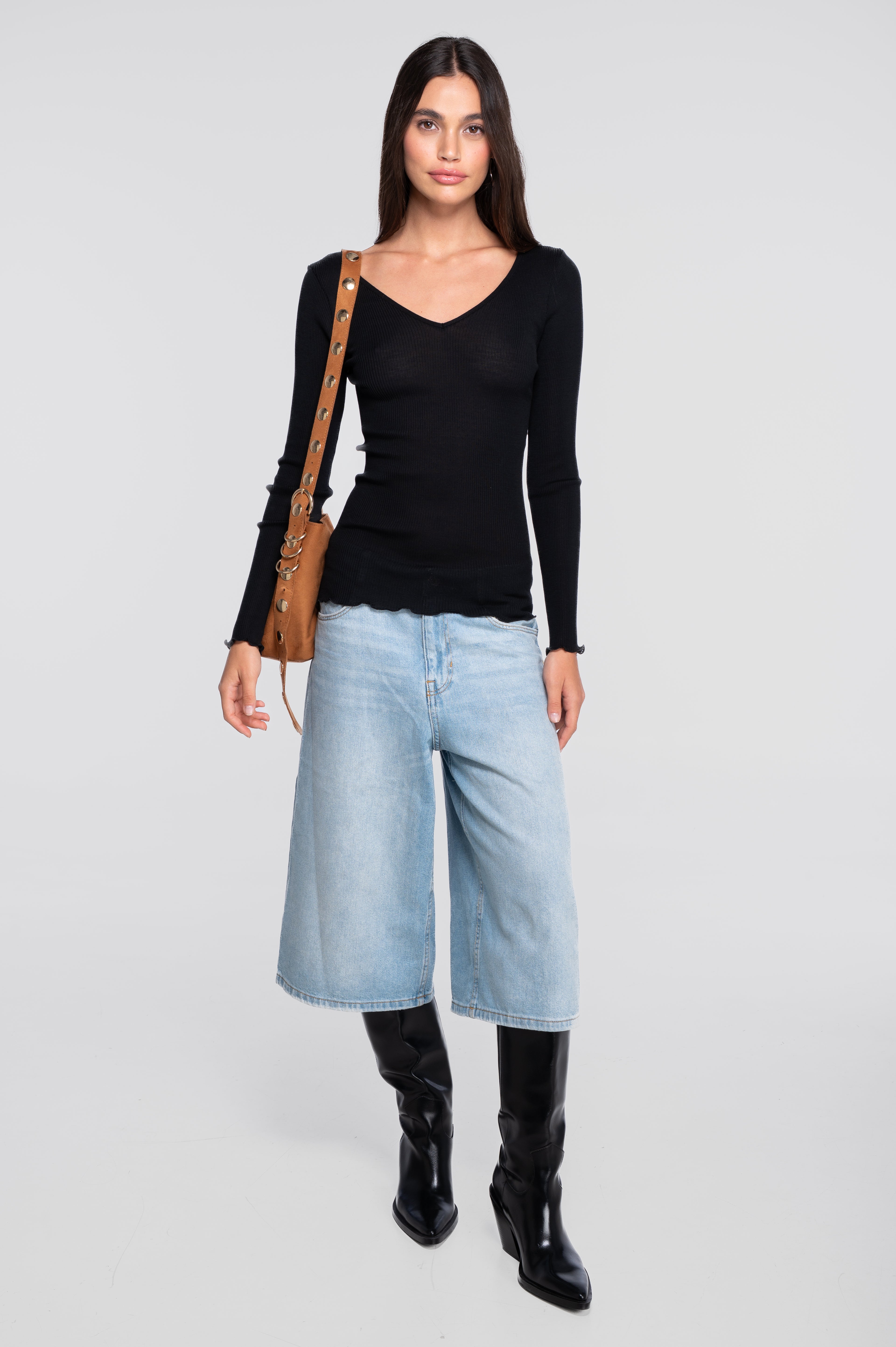 Camiseta Manga Larga Escote en V Mujer Oscalito 3486 – Lana Merino y Seda
