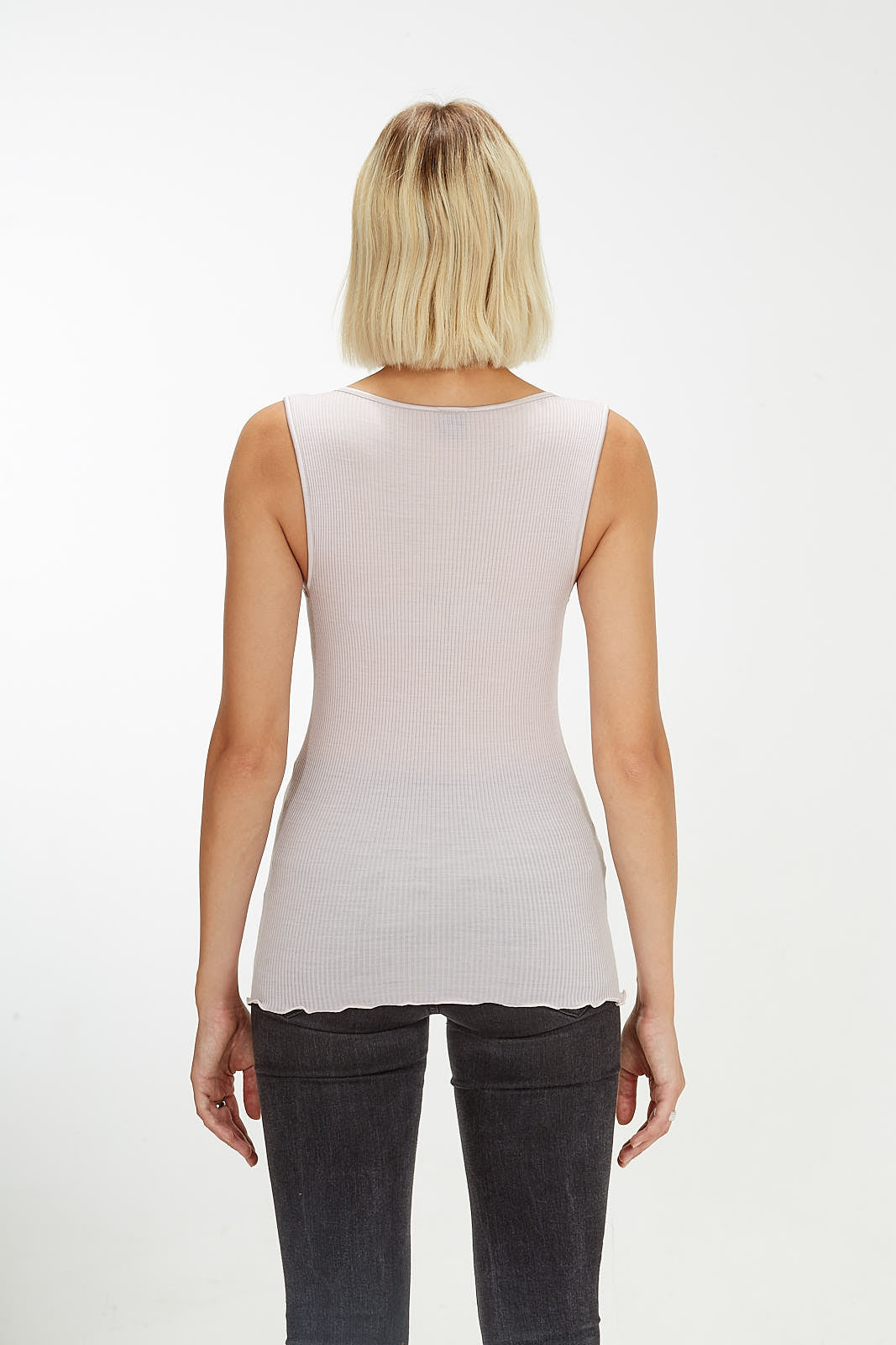 Polera Sin Manga Escote V Mujer Oscalito 4247 – Lana Merino, Seda y Satén de Seda