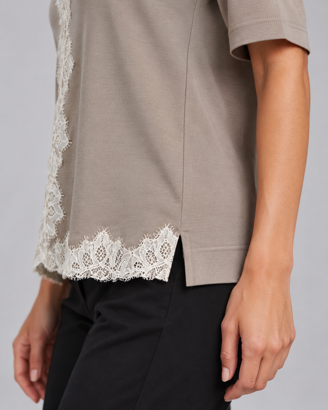 Blusa de algodón aplicación encaje I Oscalito 4586