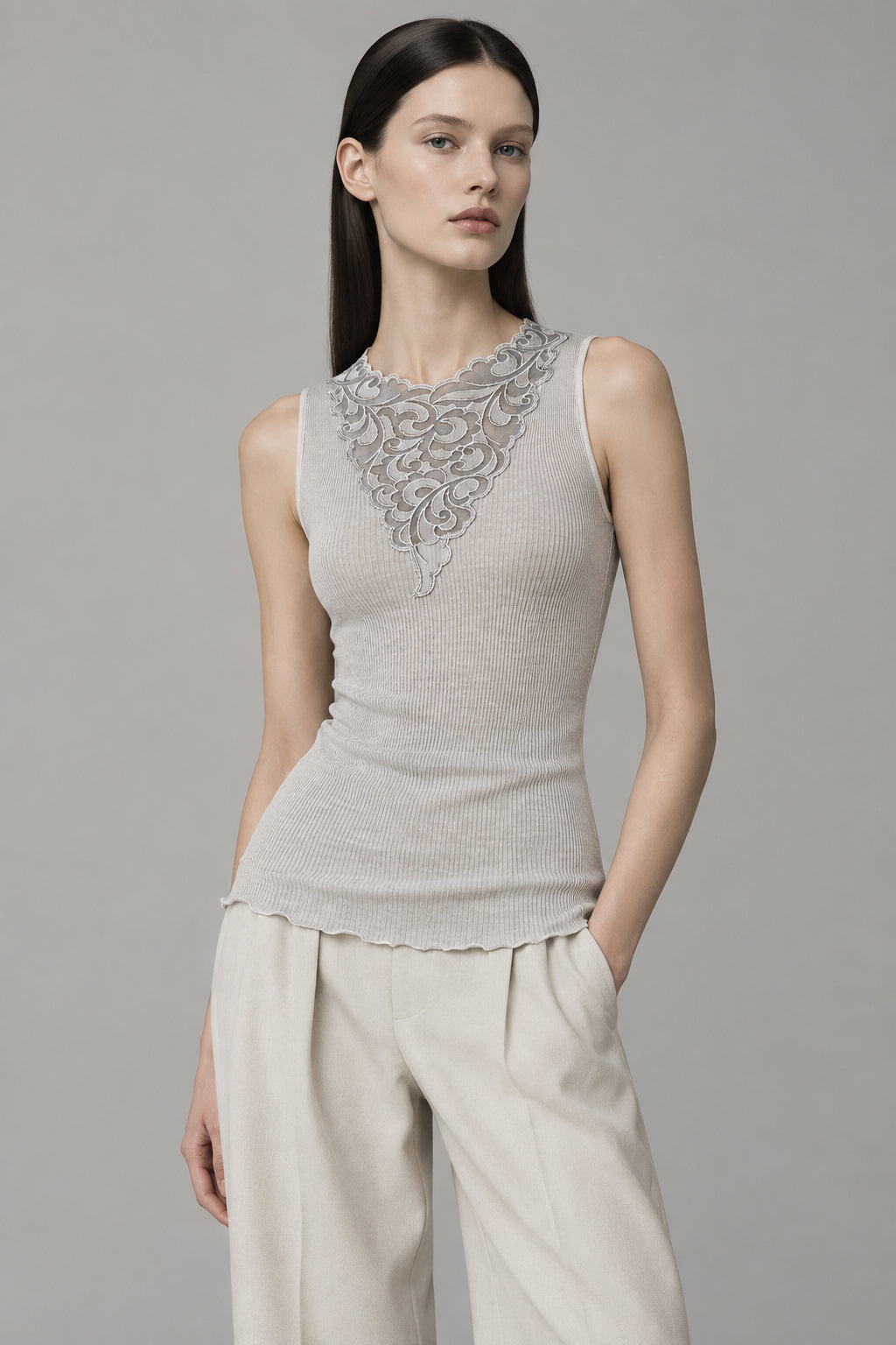 Top Oscalito 6666 - 70% Lana Merino 30% Seda Encaje Guipur