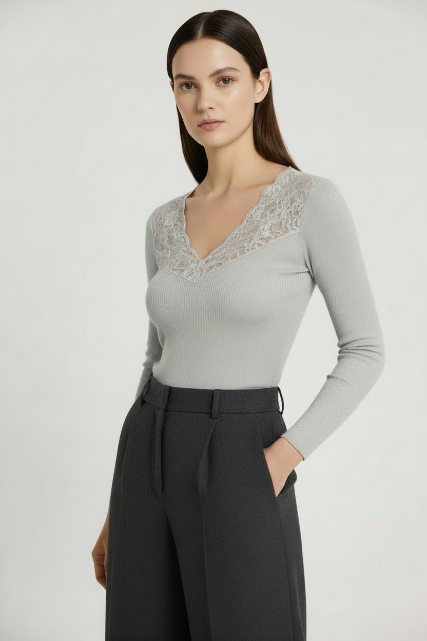 Blusa 6839 Oscalito - 70% Lana Merino 30% Seda Encaje Dentelle de Calais