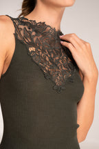 Blusa sin Manga Mujer Oscalito 7420 – Lana Merino y Seda con motivo floral