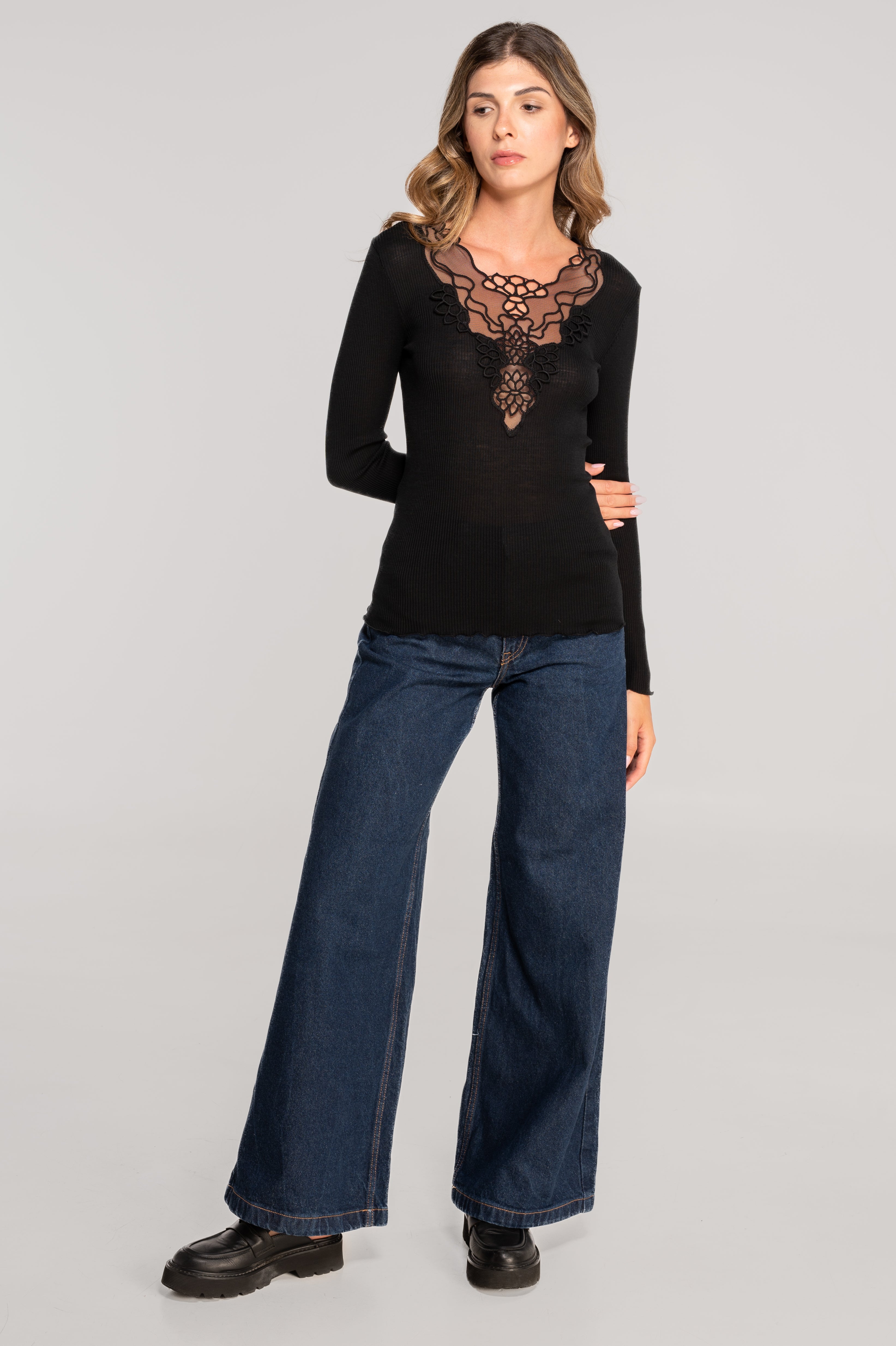 Blusa Manga Larga Mujer Oscalito 7429 – Lana Merino y Seda con Bordado Floral