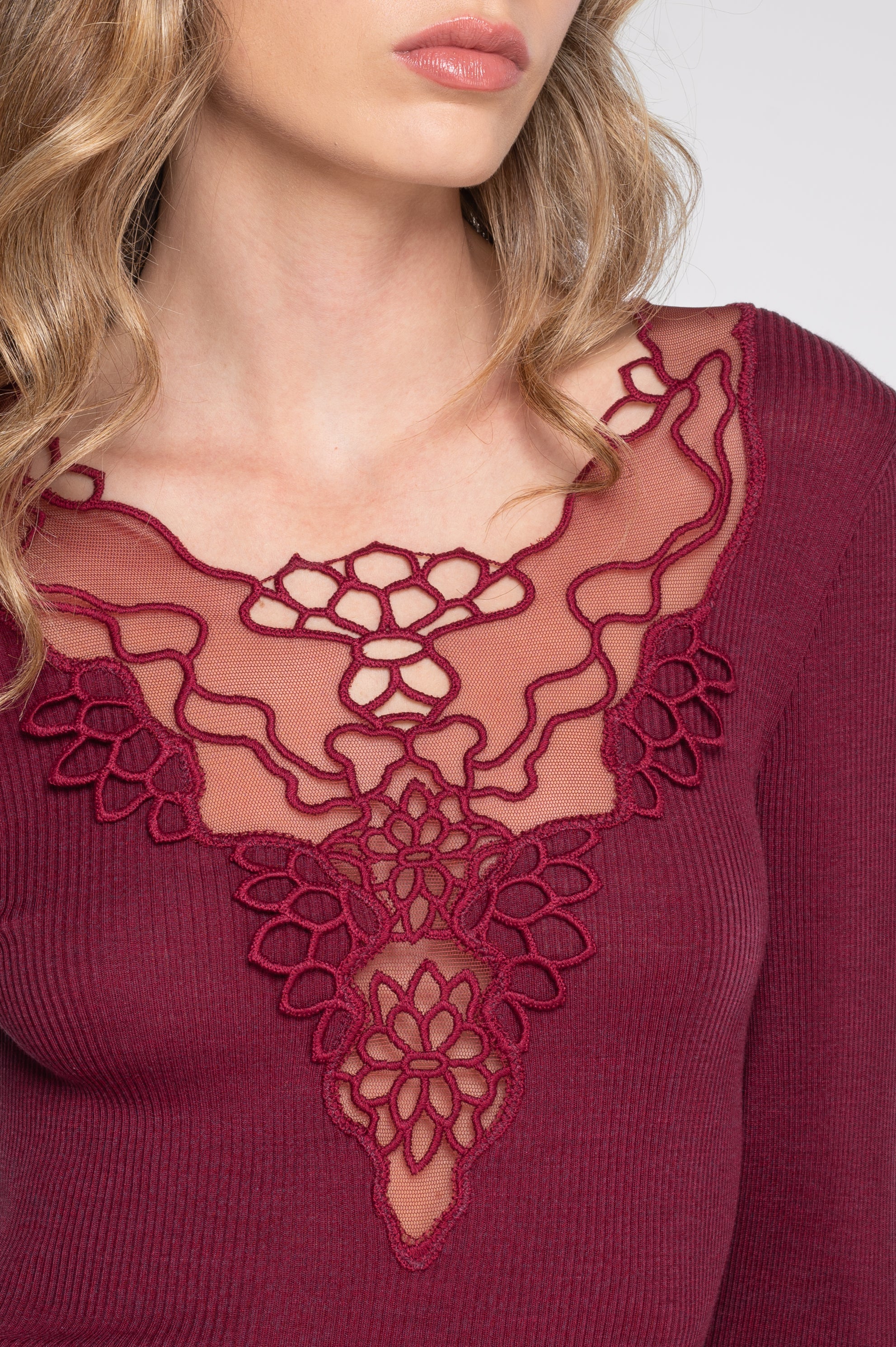 Blusa Manga Larga Mujer Oscalito 7429 – Lana Merino y Seda con Bordado Floral