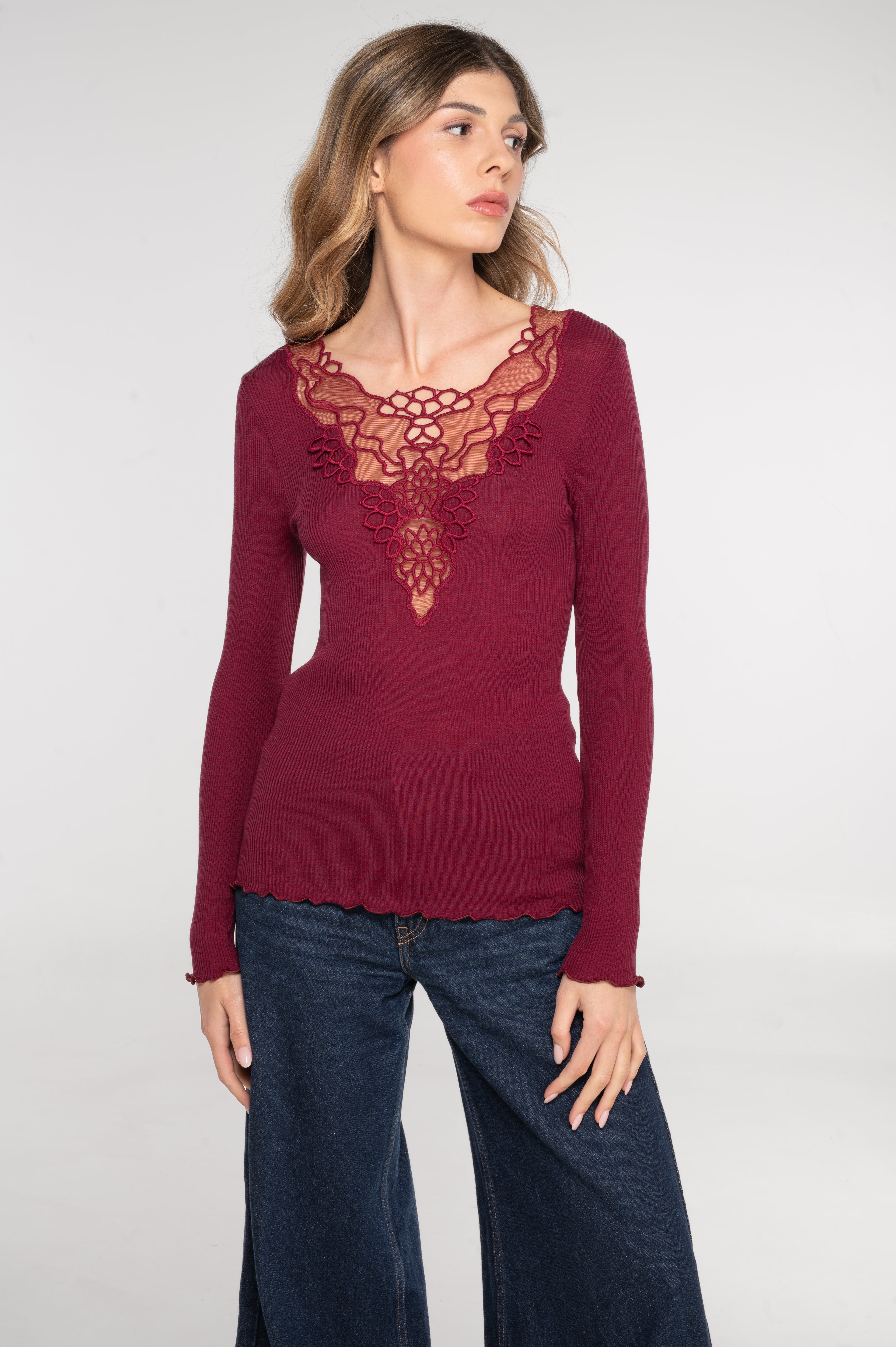 Blusa Manga Larga Mujer Oscalito 7429 – Lana Merino y Seda con Bordado Floral