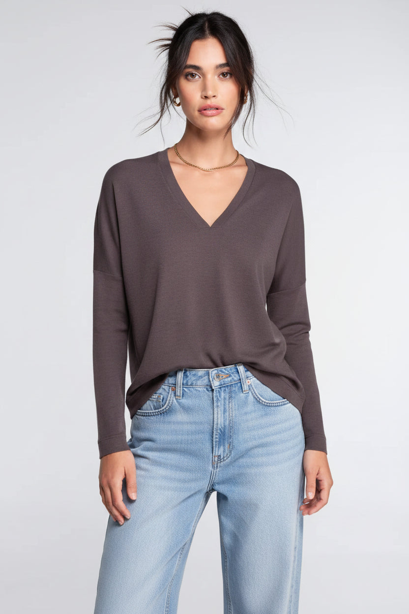 Sweater Oscalito Escote V 7636- 70% Lana Merino 30% Seda Natural