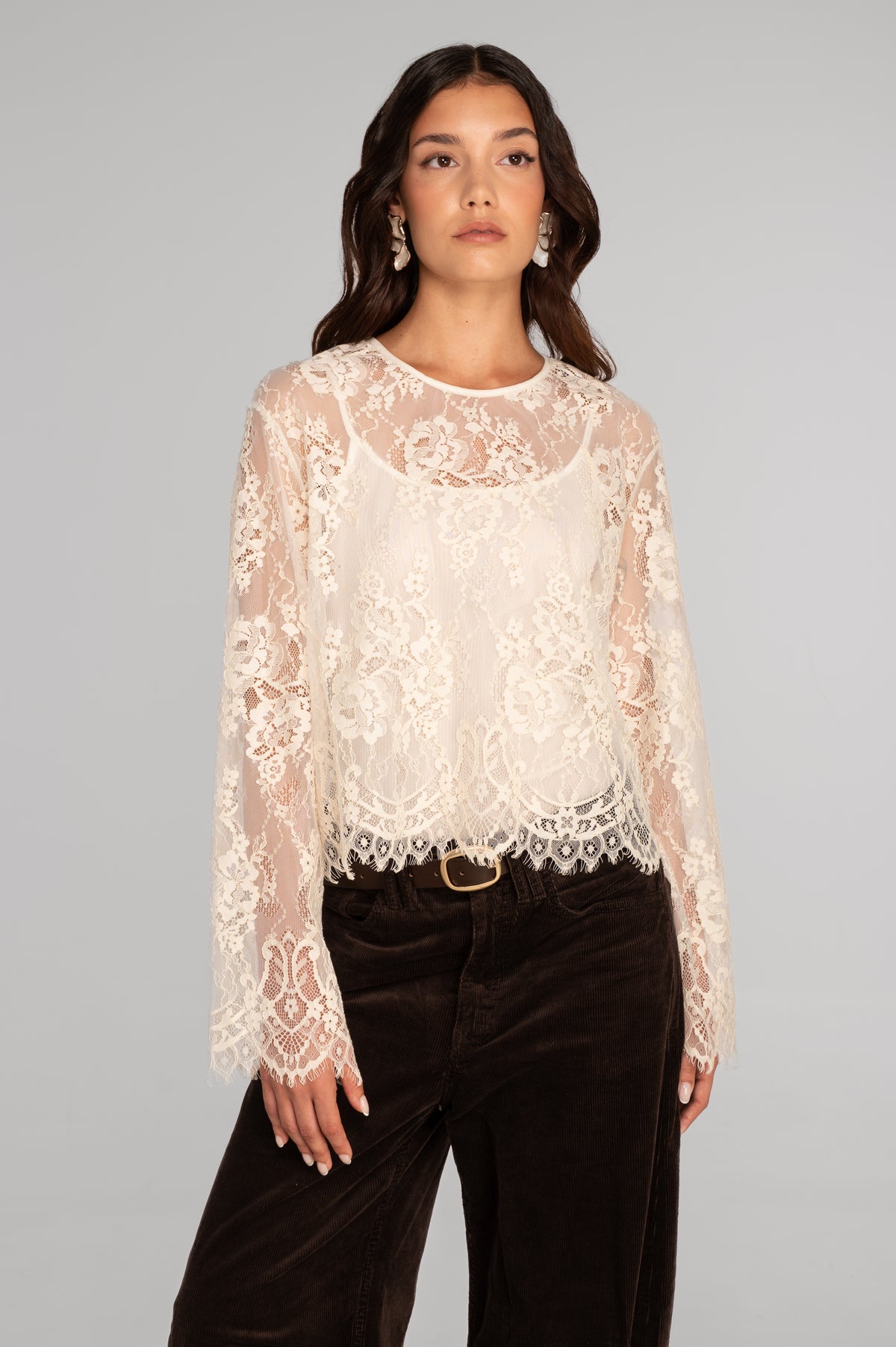 Blusa encaje cropped I Oscalito 7834
