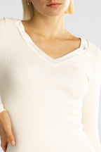Polera Manga Larga Escote V Mujer Oscalito 4248 – Lana Merino, Seda y Satén de Seda