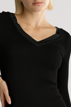 Polera Manga Larga Escote V Mujer Oscalito 4248 – Lana Merino, Seda y Satén de Seda