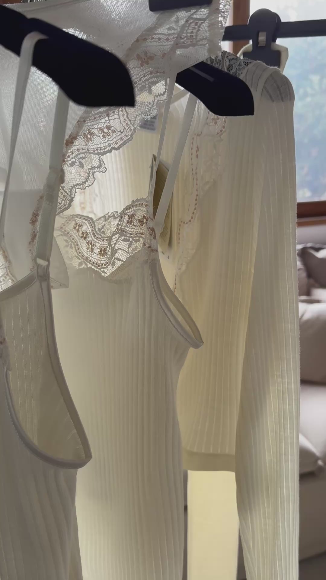 Chaleco Cruzado Mujer Oscalito 6636 – Lana & Seda con Encaje Dentelle de Calais®